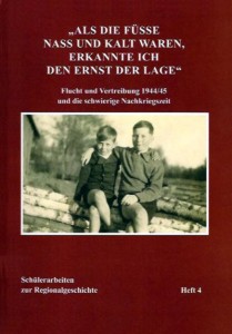 Sarah Grandke, „Als die Füße nass und kalt waren, erkannte ich den Ernst der Lage.“, Flucht und Vertreibung 1944/45 und die schwierige Nachkriegszeit.